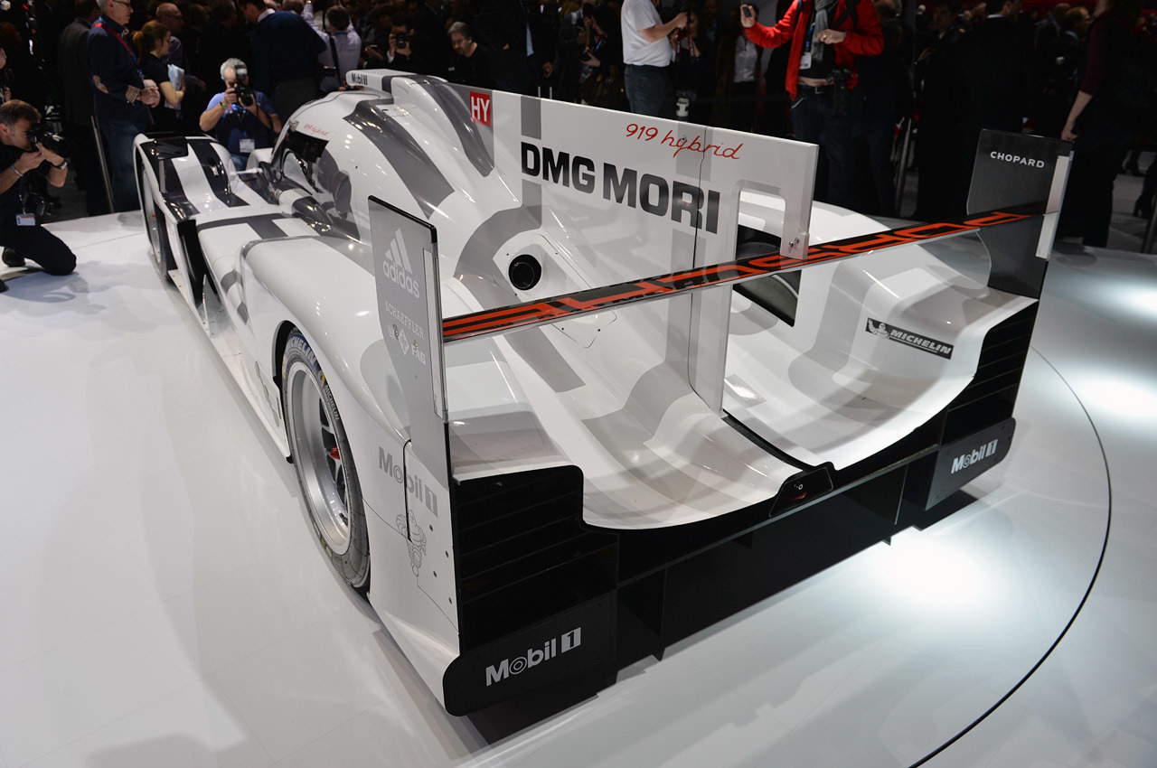 Porsche 919 Hybrid Revives Porsches Factory Le Mans Efforts Autoblog 