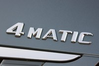 2011 Mercedes-Benz CL550 4Matic badge