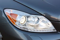 2011 Mercedes-Benz CL550 4Matic headlight