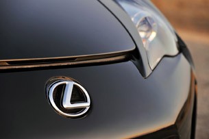 2012 Lexus LFA front detail