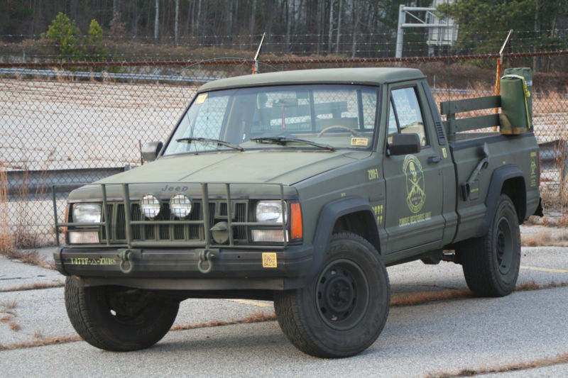  Zombie Jeep Comanche Pioneer Galería de fotos
