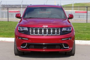 2014 Jeep Grand Cherokee SRT front view