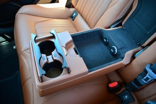 2014 Maserati Ghibli rear seat center console