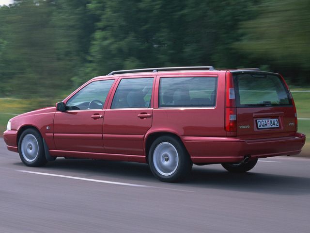 Gedeeltelijk Staren erven 1999 Volvo V70 Reviews, Specs, Photos