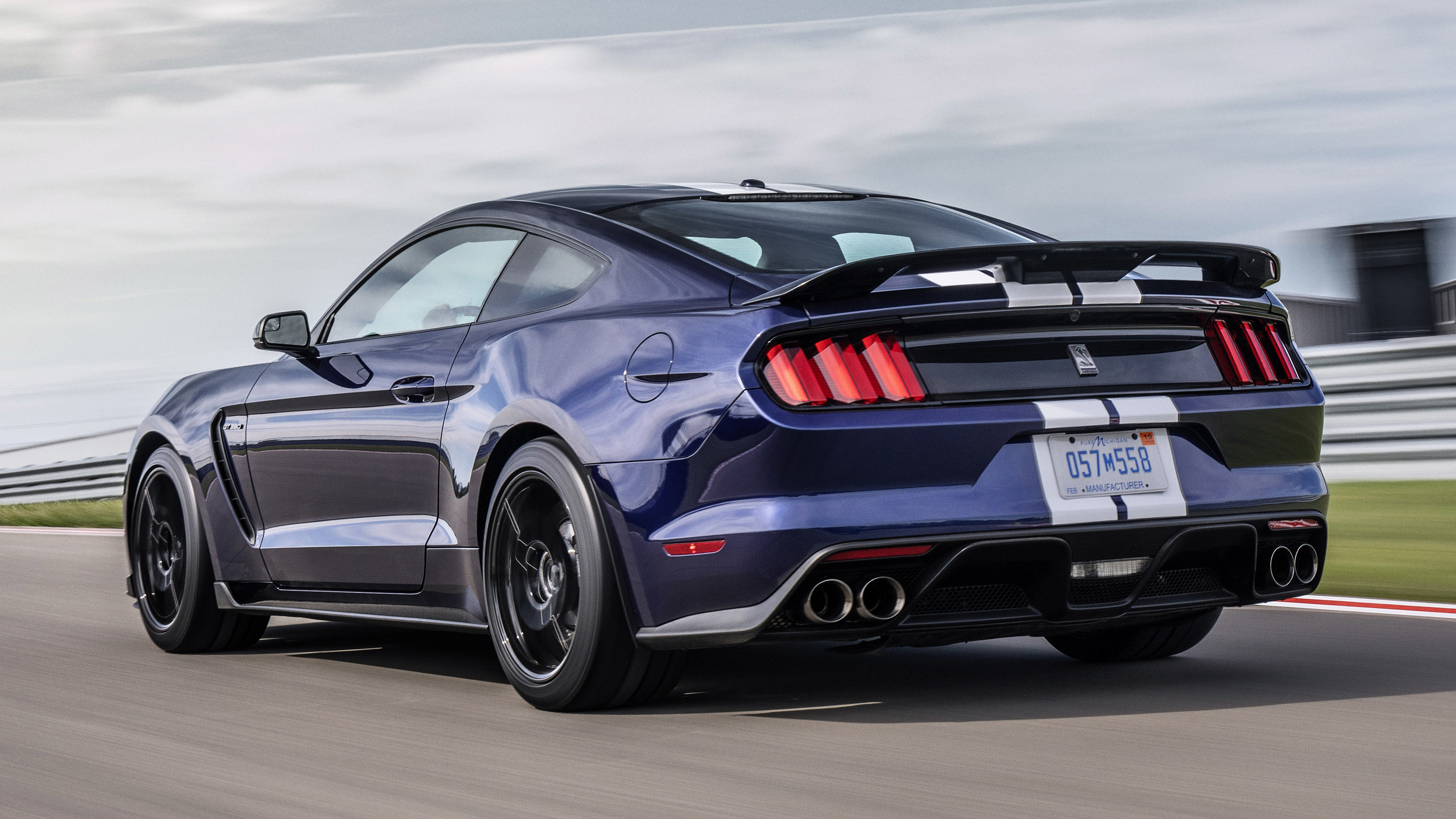 Ford Mustang Shelby GT350 upgraded for 2019 - Autoblog