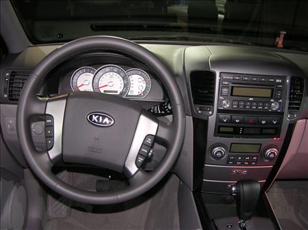 New York Auto Show: Kia shows fortified Sorento for 2007 - Autoblog