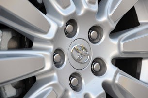 2011 Toyota Sienna wheel