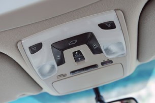 2011 Toyota Sienna interior lights