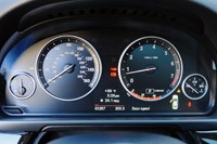 2011 BMW 550i gauges