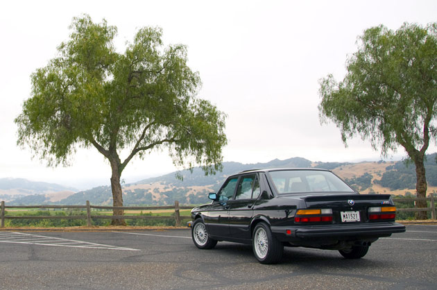 1988 BMW M5 beauty shot