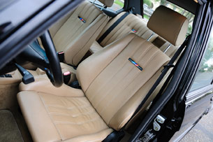 1988 BMW M5 front seats