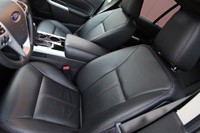 2011 Ford Edge front seats
