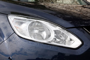 2012 Ford Grand C-Max headlight