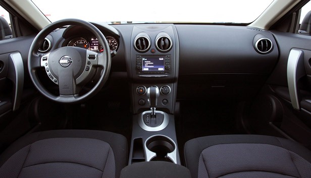 2011 Nissan Rogue interior
