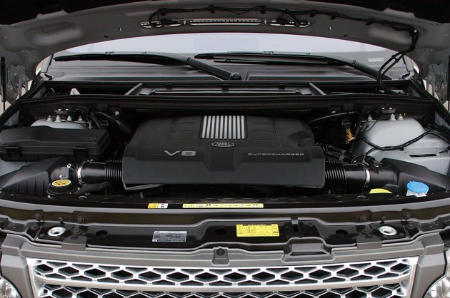 2011 Land Rover Range Rover Supercharged engine