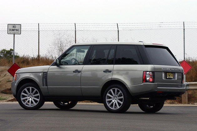 2011 Land Rover Range Rover Supercharged rear 3/4 view