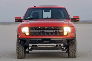 2010 Ford F-150 SVT Raptor 6.2 front view