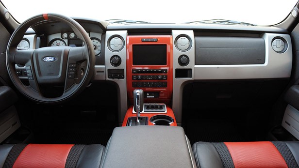 2010 Ford F-150 SVT Raptor 6.2 interior