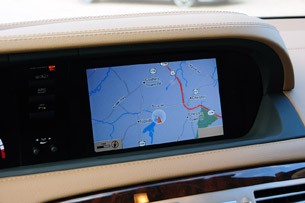 2011 Mercedes-Benz CL63 AMG navigation system