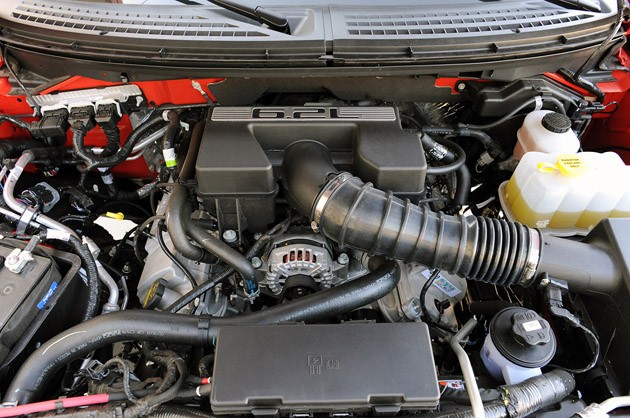 2010 Ford F-150 SVT Raptor 6.2 engine