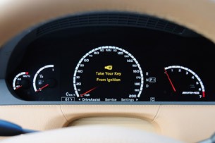 2011 Mercedes-Benz CL63 AMG gauges