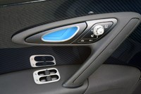 2011 Bugatti Veyron Super Sport door panel