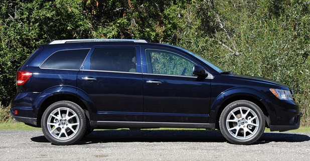 2011 Dodge Journey side view
