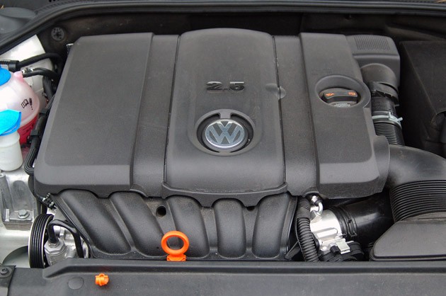 2011 Volkswagen Jetta engine
