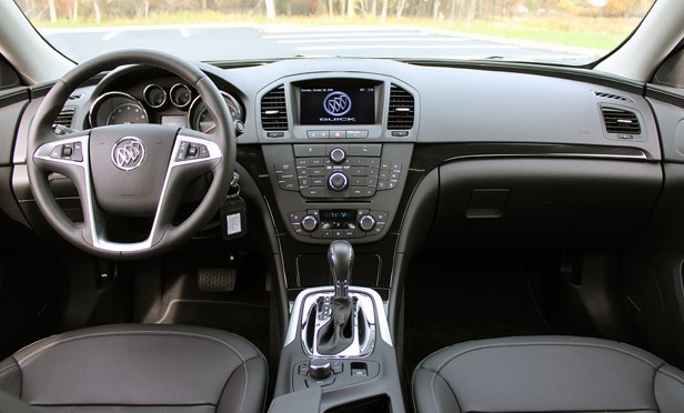 2011 Buick Regal CXL interior