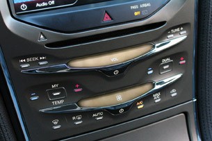 2011 Lincoln MKX stereo and climate controls