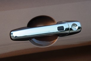 2011 Ford Explorer door handle