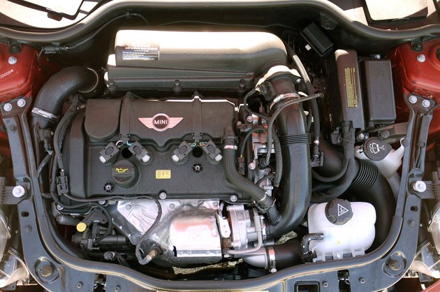 2011 Mini Cooper engine