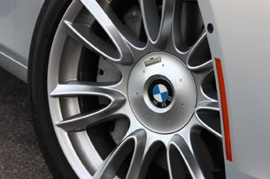 2010 BMW 760Li wheel
