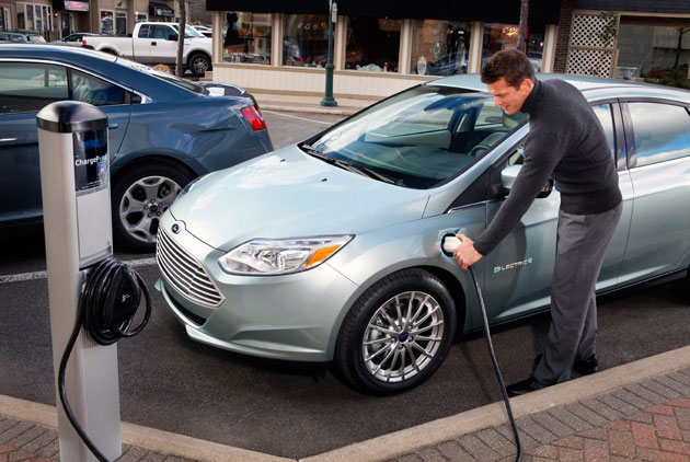 2012 Ford Focus Electric charging