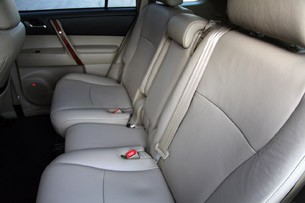 2011 Toyota Highlander rear seats