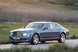 2011 Bentley Mulsanne front 3/4 driving view