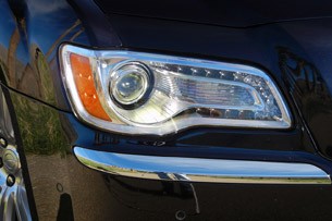 2011 Chrysler 300 headlight