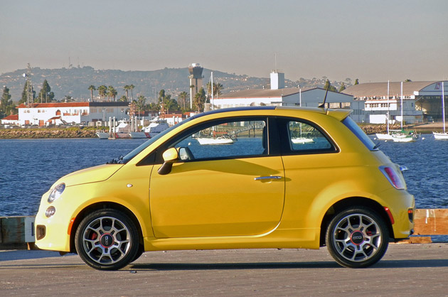 2012 Fiat 500 side view