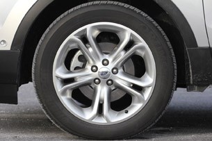 2011 Ford Explorer Limited wheel