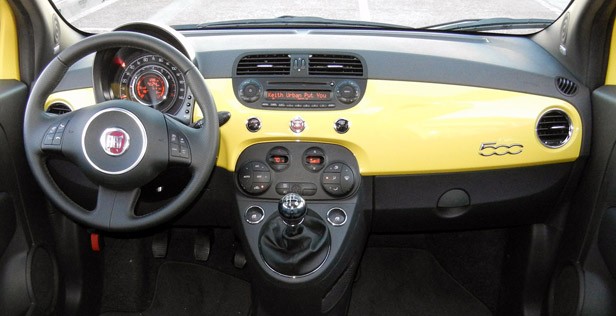 2012 Fiat 500 interior