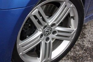 2012 Volkswagen Golf R wheel