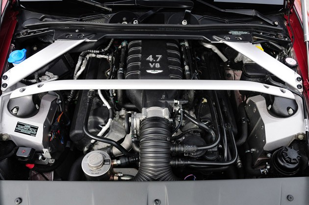 2011 Aston Martin V8 Vantage S engine