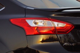 2012 Ford Focus Titanium taillight