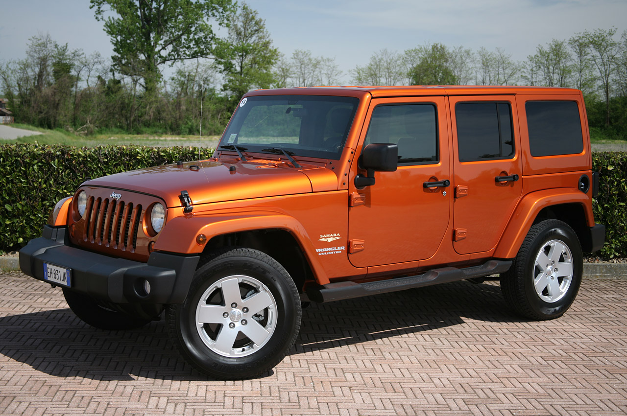 2011 Jeep Wrangler Unlimited  CRD: First Drive Photo Gallery