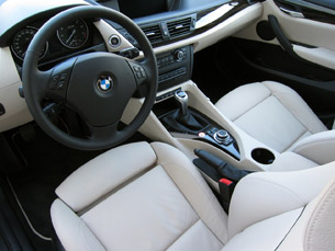 2011 BMW X1 sDrive28i interior