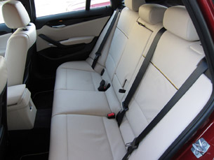 2011 BMW X1 sDrive28i rear seats