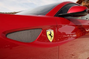 2012 Ferrari FF side detail