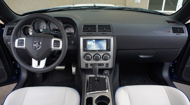 2011 Dodge Challenger SRT8 392 interior