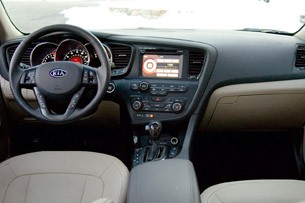 2011 Kia Optima EX interior