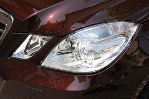 2012 Mercedes-Benz E350 headlight